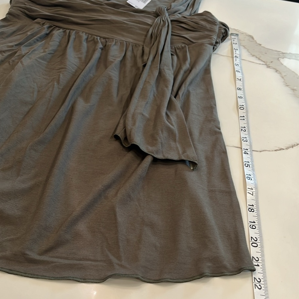 Grace Elements Olive Green Top. Sz Lg. Very flattering bust line. - Picture 9 of 11